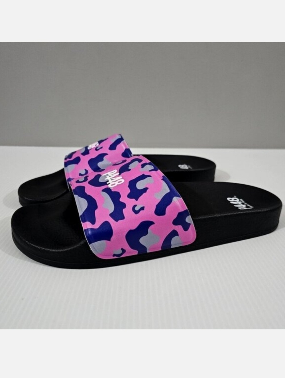 P448 Sandal Water Resistant Slide Sandal Womens EU 40 Pink Purple Camo NEW